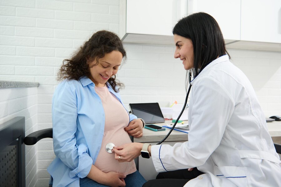 female-doctor-examining-patient-hospital_1048944-2378289, Rejoice Multispecialty Clinic, Dr. Pallavi Singh